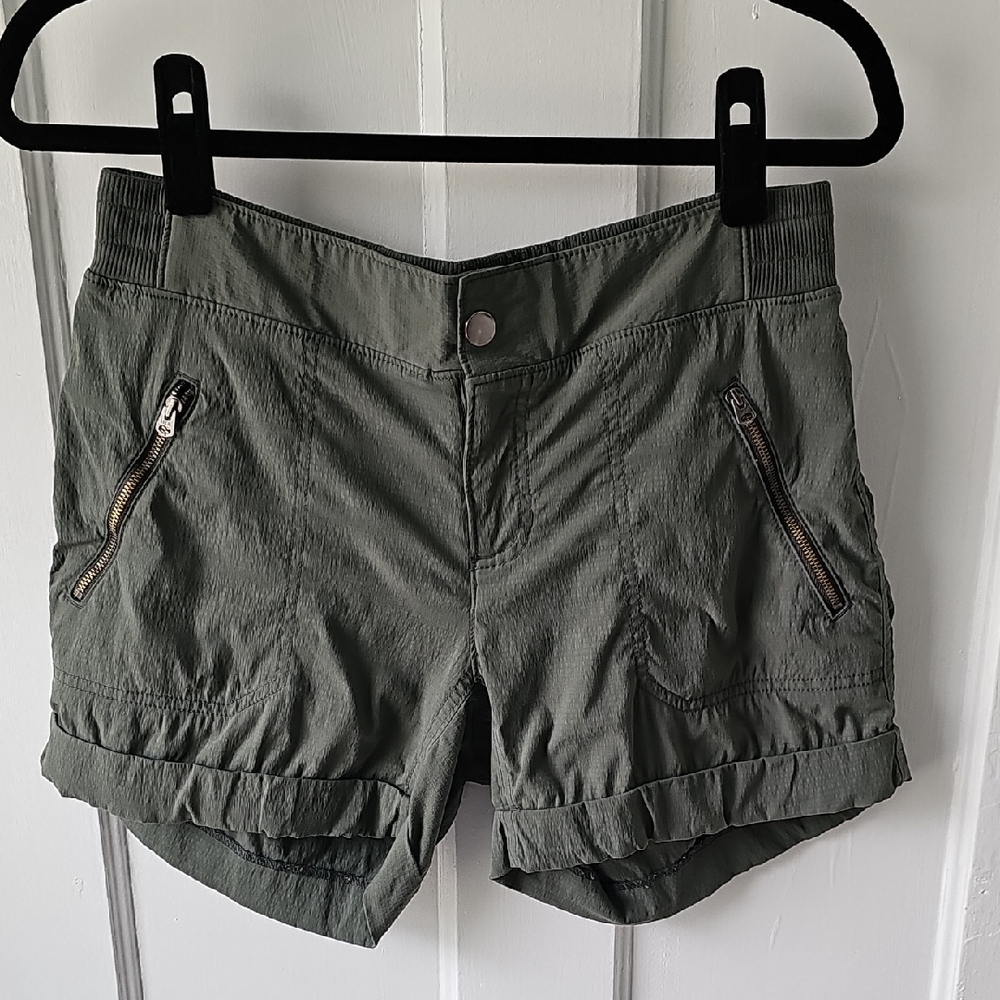 Athleta Trekkie North Short